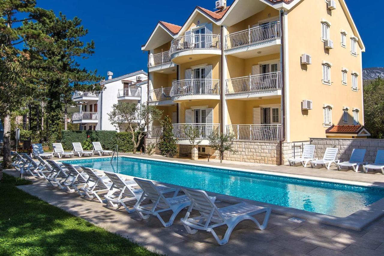 Apartments With A Swimming Pool Jadranovo, Crikvenica - 3238 Zewnętrze zdjęcie
